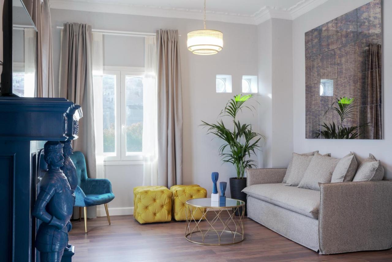 Pafsilipon Suites Ermoupoli Exteriör bild